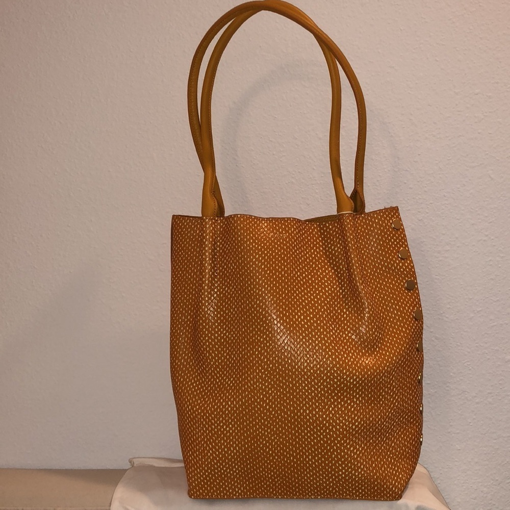 HAMMITT OLIVER SHOULDER BAG in Apricot Tan NWT + LEVY WALLET/CB NWOT - Picture 5 of 16